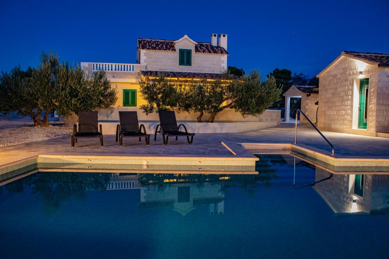 Opg Villa Meri Pucisca Exterior photo